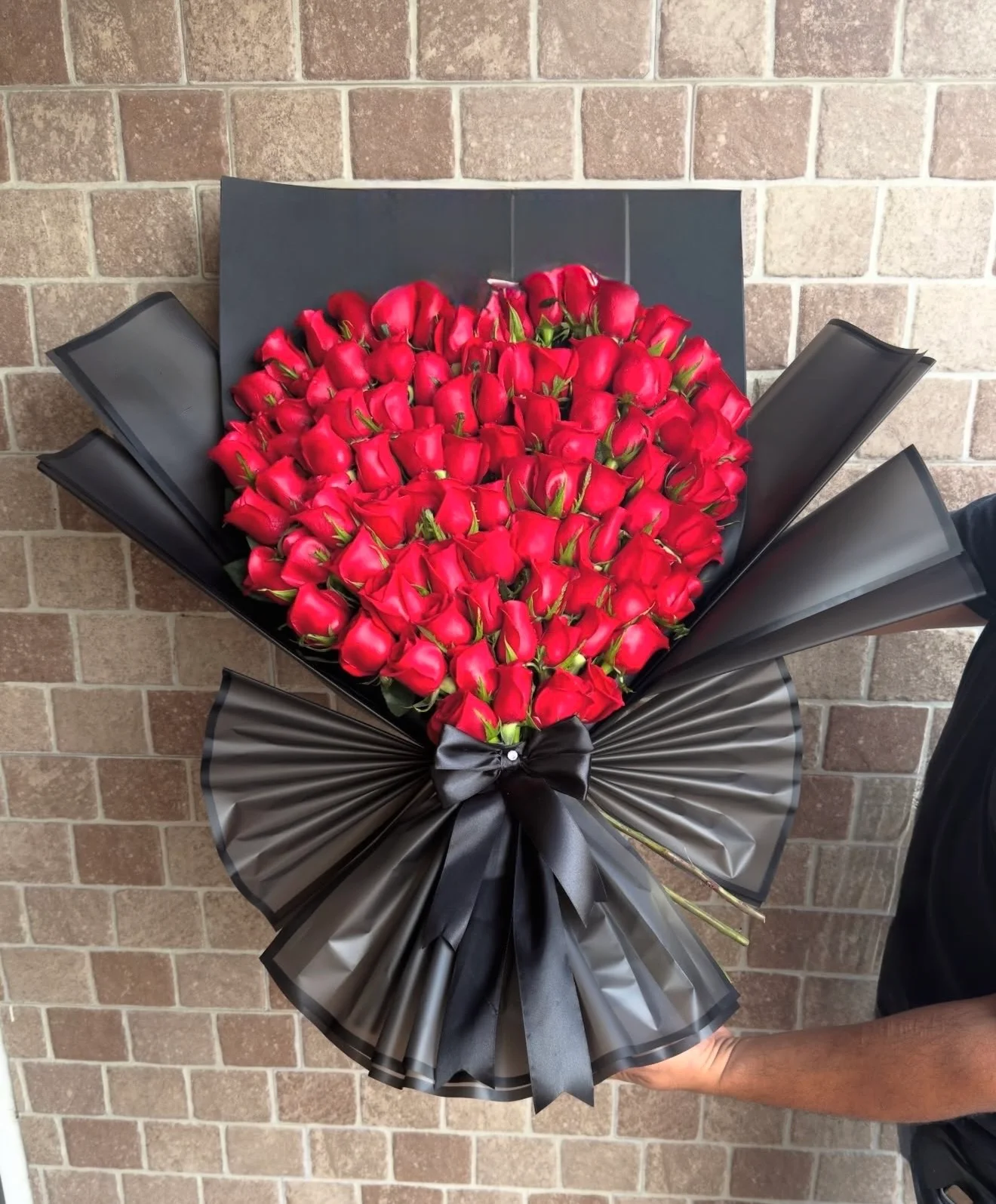 150 Red Rose Heart-Shaped Luxury Bouquet