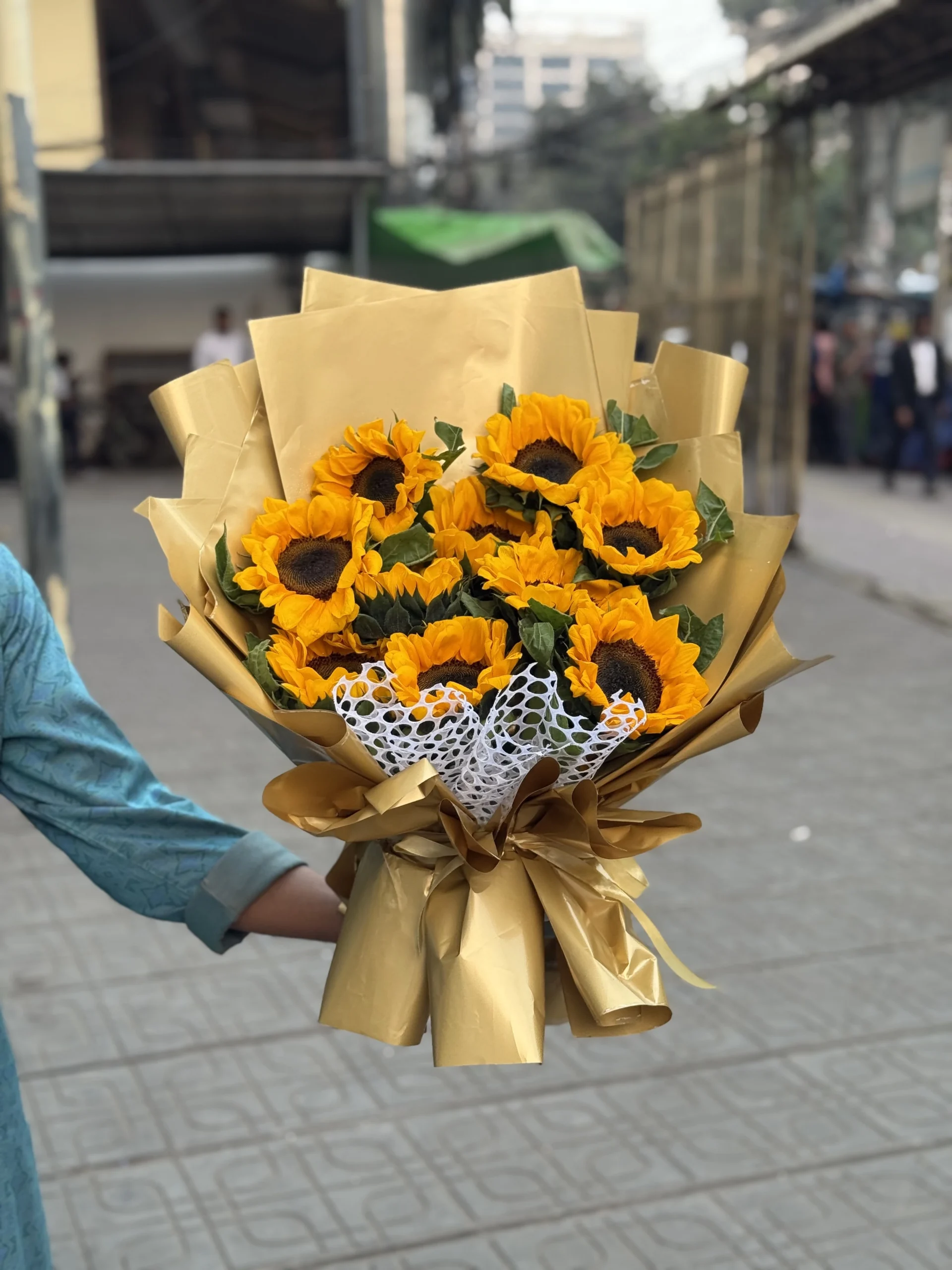 10 Pcs Natural Sunflower Bouquet