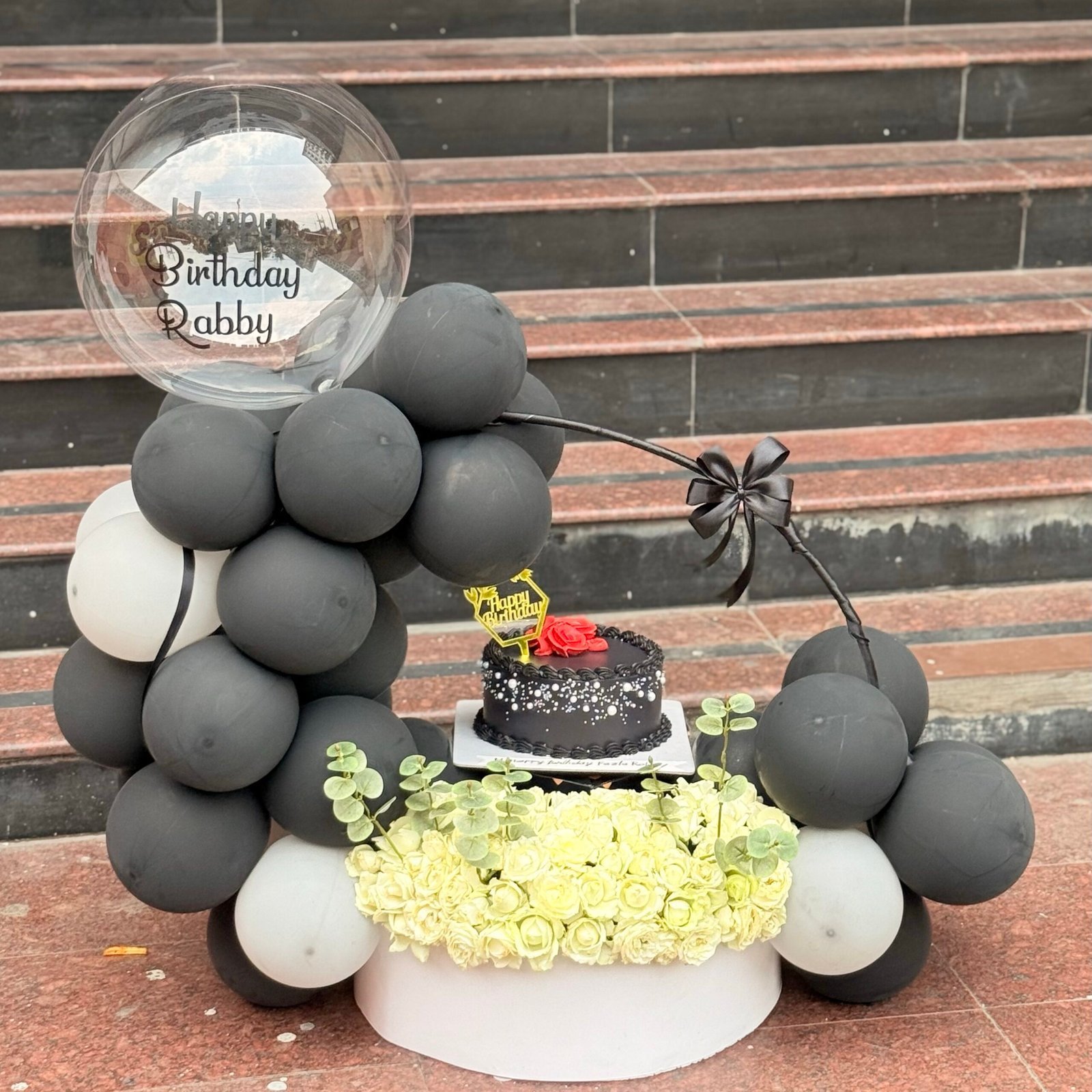 Black N White Cake &amp; flowers With Balloon Decoration